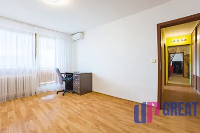 Na predaj 3-izbový byt, 78 m², Nové Mesto nad Váhom, Piešťanská
