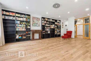 Mieszkania na sprzedaż, 4-pokojowe, Bratislava-Dúbravka · €429 001