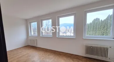 Na prenájom komerčné, Oščadnica