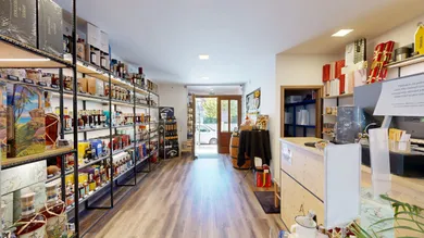 Na predaj komerčné, 66 m², Trnava, Halenárska