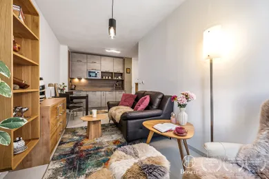 Mieszkania na sprzedaż, 2-pokojowe, Svit · €155 000