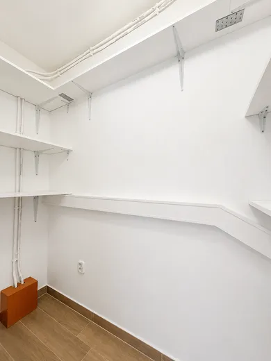 Na predaj objekt, 18 m², Malacky, Kláštorné námestie