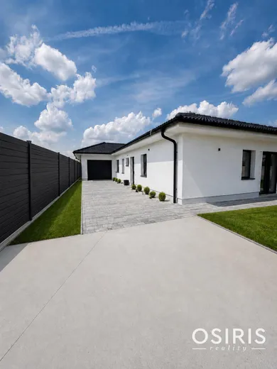Domy na sprzedaż, Veľký Biel · €409 900