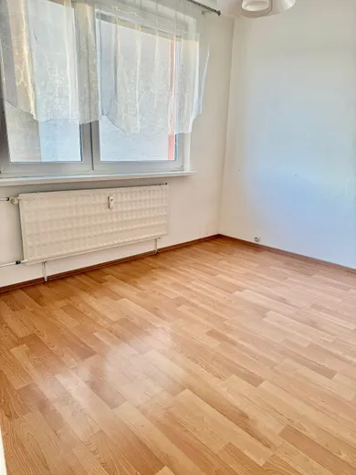 Na predaj 3-izbový byt, 74 m², Trnava, Ulica Teodora Tekela