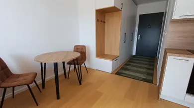 Na prenájom 1-izbový byt, 33 m², Bratislava-Dúbravka