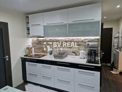 Mieszkania na sprzedaż, 2-pokojowe, Prievidza · €114 500