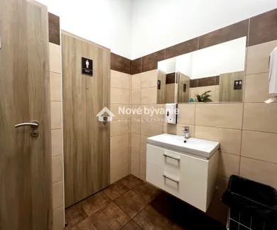 Na prenájom komerčné v Bratislava-Petržalka · €750 · Dokončené