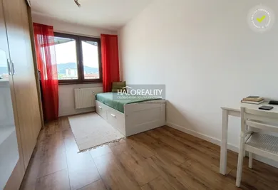 Na predaj 3-izbový byt, 72 m², Revúca, Daxnerova