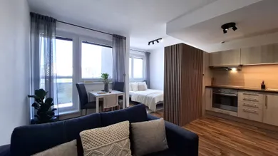 Na prenájom 1-izbový byt, 40 m², Trnava, Ulica Terézie Vansovej