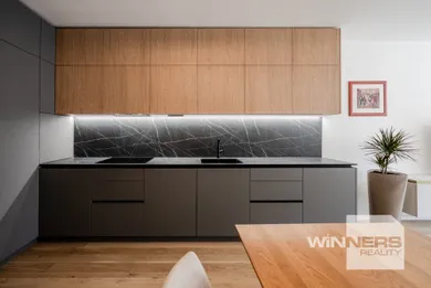 Na predaj 3-izbový byt, 81 m², Bratislava-Staré Mesto