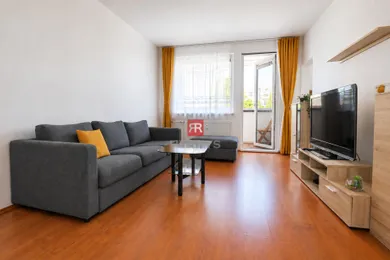 Byty na prenájom 4-izbový, Bratislava-Vrakuňa · €800