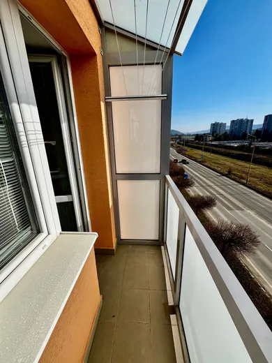 Mieszkania na sprzedaż, 3-pokojowe, Humenné · €109 900