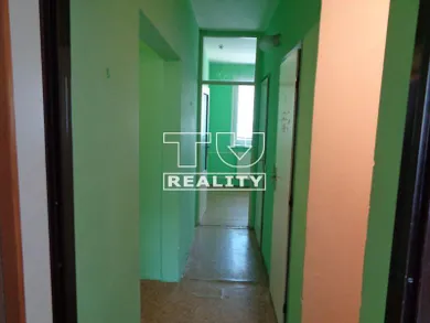 Na predaj 2-izbový byt, 59 m², Nová Dubnica
