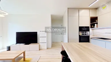 Na predaj 2-izbový byt, 49 m², Bratislava-Devínska Nová Ves
