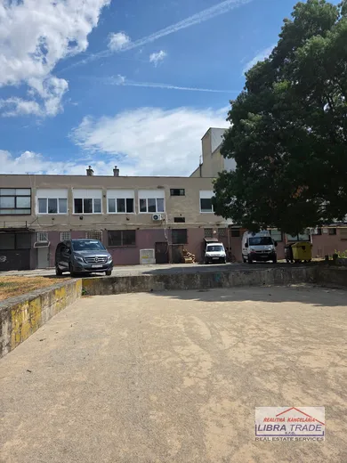 Na predaj objekt, 425 m², Nové Zámky