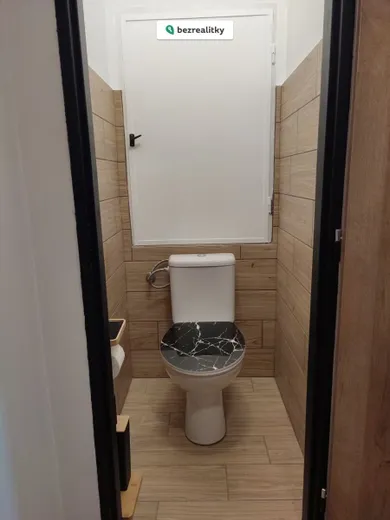 Na prenájom 1-izbový byt, 27 m², Trenčín