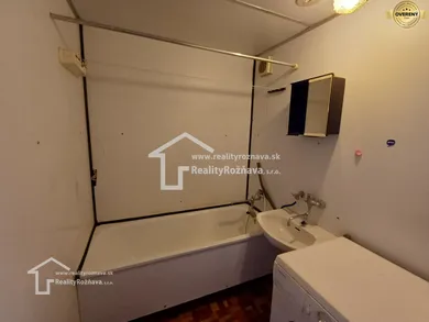 Na predaj 1-izbový byt, 35 m², Rožňava, Edelényska