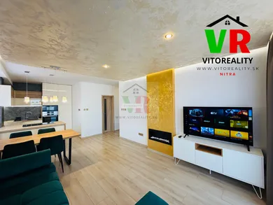 Na predaj 2-izbový byt, 52 m², Nitra, Coboriho