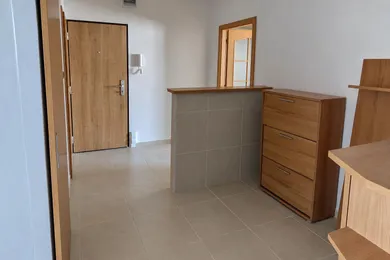Na predaj 2-izbový byt, 61 m², Bratislava-Ružinov, Štefunkova