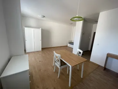 Na prenájom 1-izbový byt, 36 m², Zvolen, Sokolská