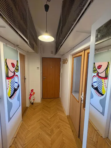 Na prenájom 2-izbový byt, 55 m², Bratislava-Ružinov, Miletičova