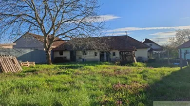 Na predaj pozemok, Búč