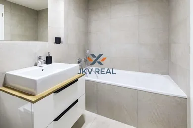 Na prenájom 2-izbový byt, 58 m², Poprad, Dlhé Hony