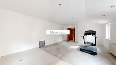 Na predaj 5-izbový byt, 339 m², Bratislava-Staré Mesto, Medená