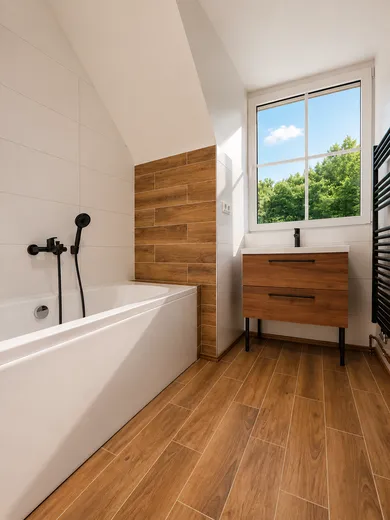 Na predaj 2-izbový byt, 63 m²