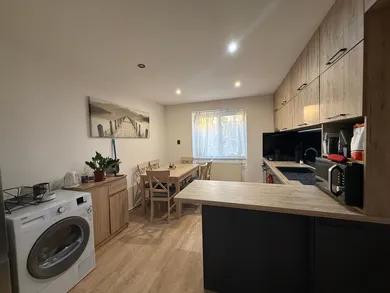 Na predaj 2-izbový byt, 55 m², Komárno, Ul. E. B. Lukáča