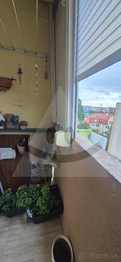 Na predaj 2-izbový byt, 67 m², Komárno, Bisk.Királya