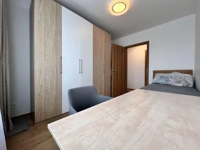 Na prenájom 3-izbový byt, 70 m², Košice-Staré Mesto, Bellova