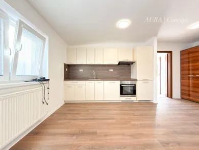 Квартиры в аренду, 2-комнатные, Kysucké Nové Mesto · €520