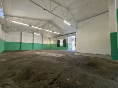 Na prenájom komerčné, 180 m², Komárno, Veľký Harčáš