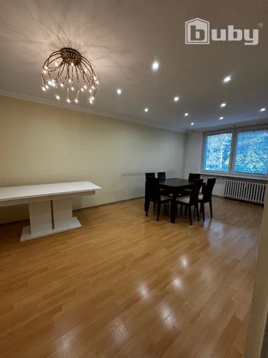 Na predaj 3-izbový byt, 84 m², Žilina, Ružová