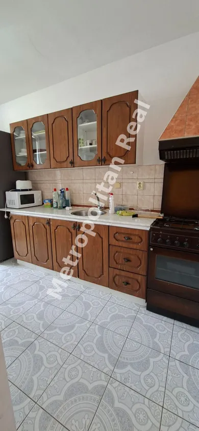 Квартиры на продажу, 3-комнатные, Bratislava-Karlova Ves · €230 000