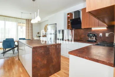 Na predaj 4-izbový byt, 116 m², Bratislava-Karlova Ves, Staré grunty