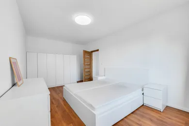 Na prenájom 2-izbový byt, 55 m², Košice-Staré Mesto, Lomená 30