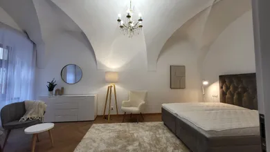 Na prenájom 2-izbový byt, 85 m², Banská Bystrica