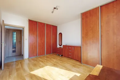 Na predaj 3-izbový dom, 78 m², Bratislava-Ružinov, Štedrá