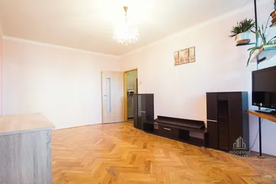 Na prenájom 2-izbový byt, 57 m², Nové Zámky, Ľ. Štúra