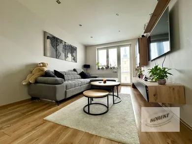 Na prenájom 2-izbový byt, 60 m², Nové Zámky, Cisárska bašta