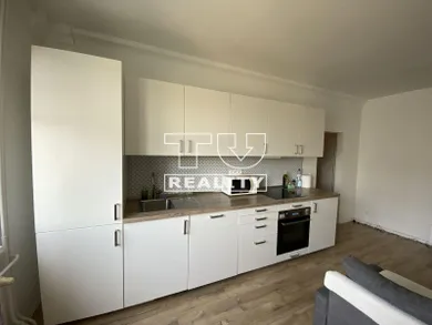 Na predaj 2-izbový byt, 61 m², Púchov