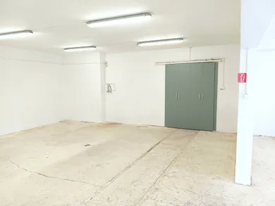 Na prenájom komerčné, 80 m², Prievidza, Riečna