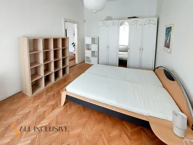 Na predaj 2-izbový byt, 90 m², Bratislava-Staré Mesto, Mariánska