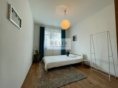 Na prenájom 3-izbový byt, 70 m², Bratislava-Karlova Ves