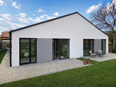 Na predaj 4-izbový dom, 74 m², Zemianske Kostoľany, J. Hagaru