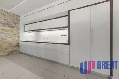 Na predaj 4-izbový byt, 206 m², Bratislava-Staré Mesto, Gorkého