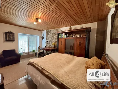 Na predaj 3-izbový dom, 115 m², Bratislava-Rača