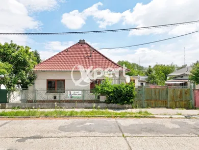 Domy na sprzedaż, 4-pokojowe, Galanta · €185 000